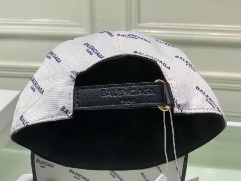 BALENCIAGA